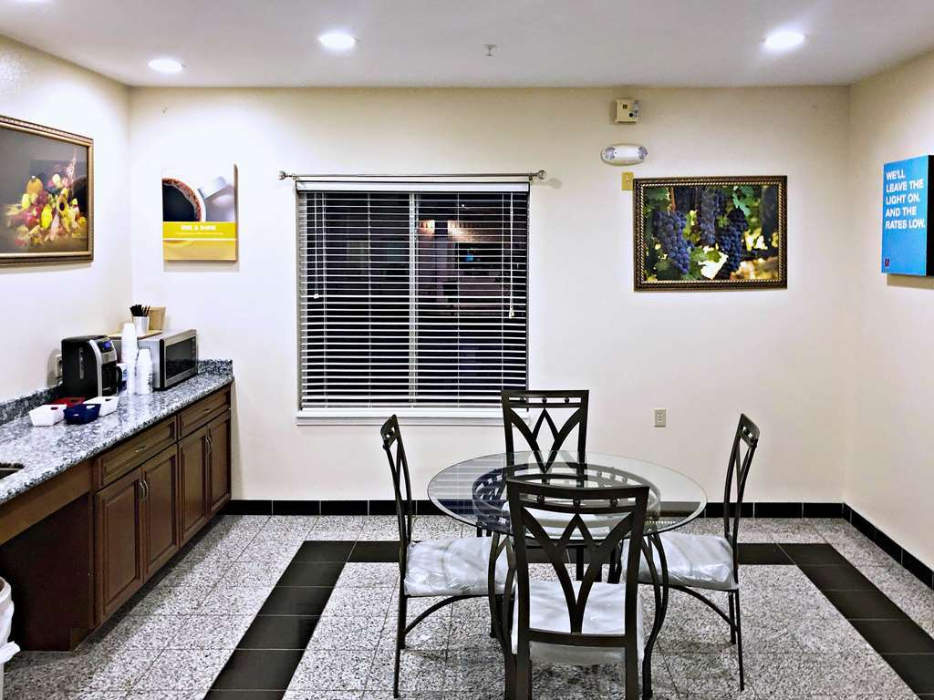 Motel 6-Rhome, Tx Restaurant photo